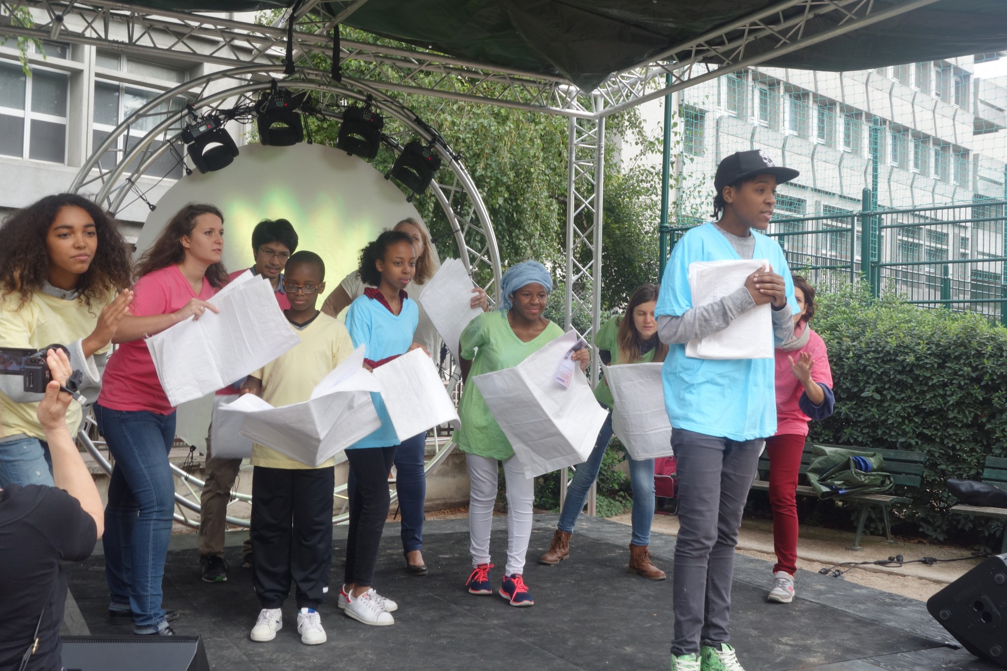 LES LECTEURS S'ENGAGENT - Scène du Boulodrome - Square Villemin - 10 septembre 2017