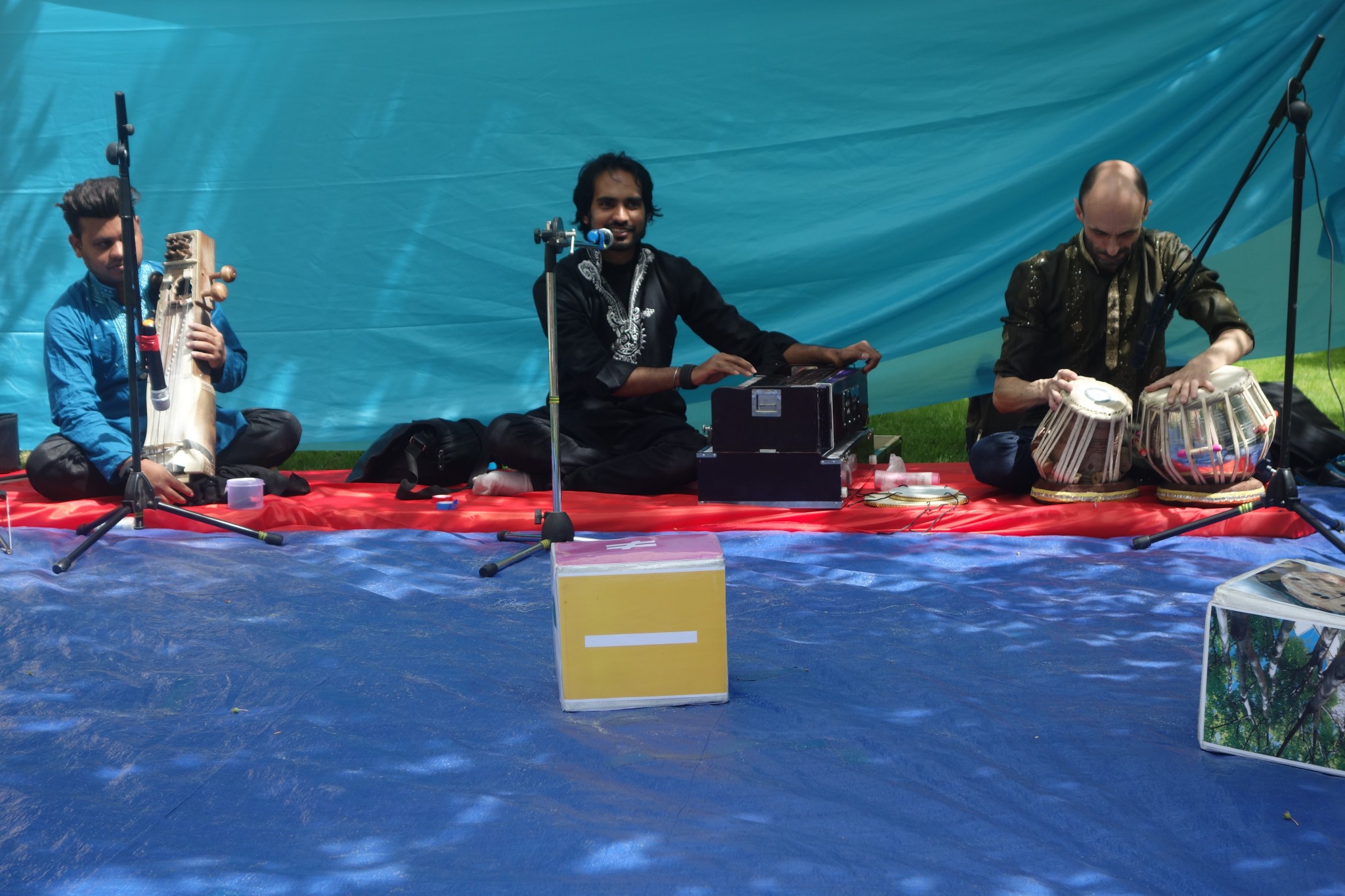 Musique Indienne classique au Tabla et Sarangi avec MOSIN KAWA DUO